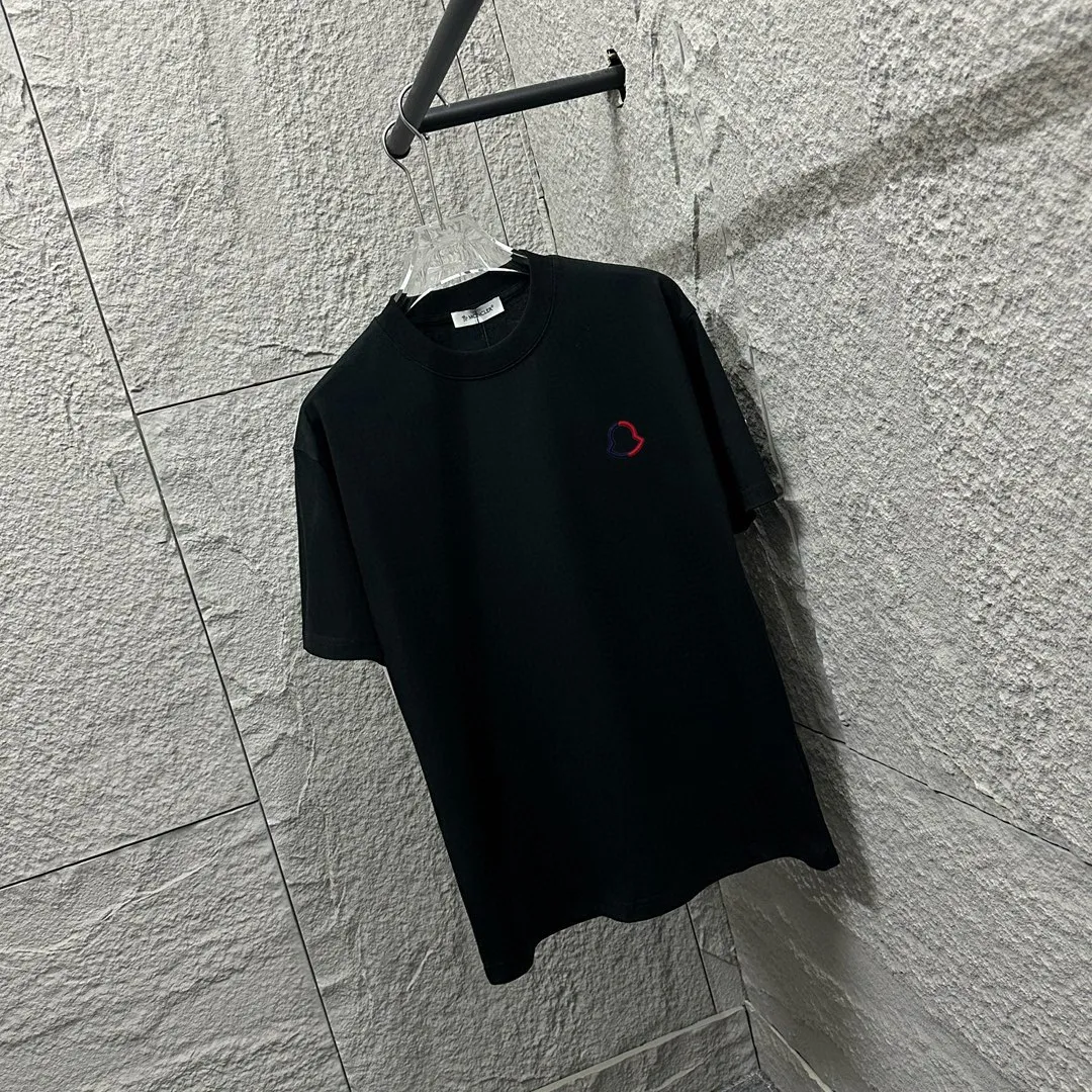 Moncle* *2025 New Arrival Classic T Same Style ：Black White Size： S （90-130 ） M （120-150 ） L （140-165 ） XL （160-180 ） XXL （180-210 ）